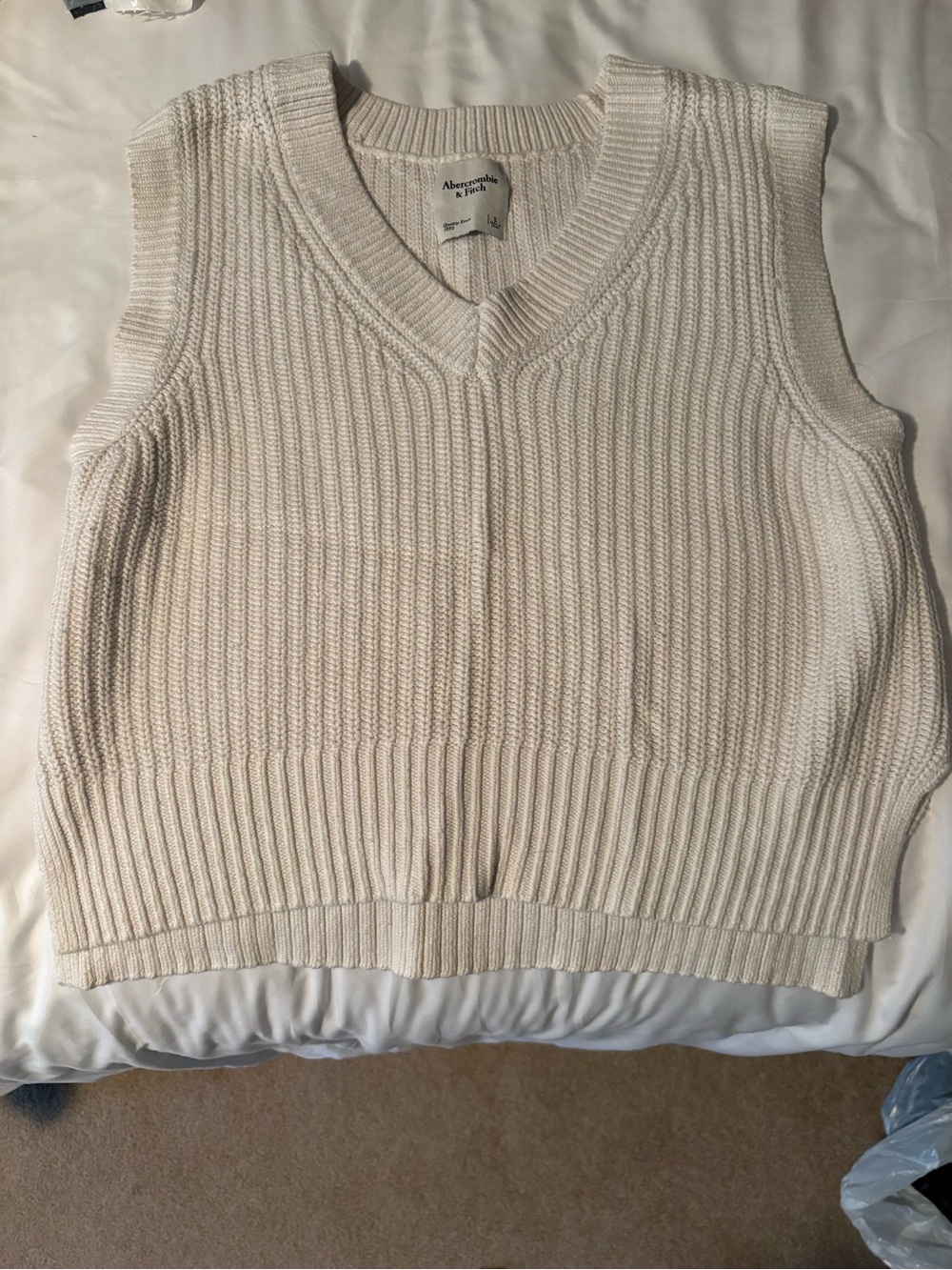 Abercrombie & Fitch Cream Ribbed V-Neck Sweater Vest